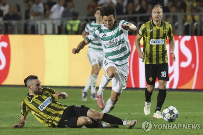 카이라트와의 경기에 나선 양현준 / 사진=연합뉴스