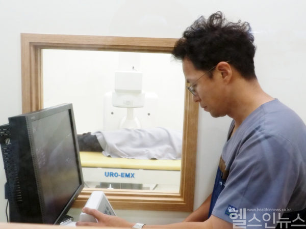 김명준 유쾌한비뇨기과 위례점 원장