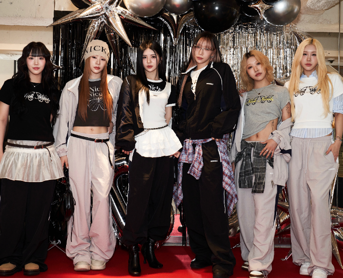 "명동 패션 페스티벌로 변신" 닉앤니콜 10주년, 서예지·베베 참석