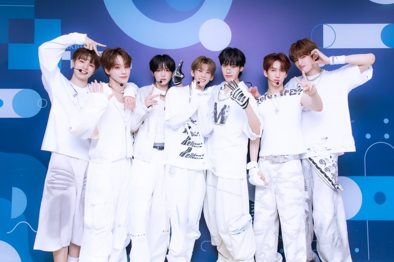 아이덴티티 unevermet, 설렘 가득 데뷔 활동 성료…“평생 잊지 못할 것”