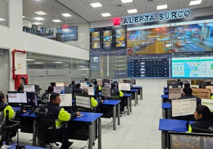 수르코의 중앙관제센터. 수르코는 한화비전의 CCTV 2천여대를 도입했다.