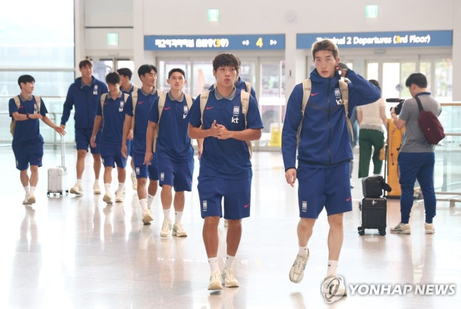 평가전 위해 출국하는 축구대표팀 / 사진=연합뉴스