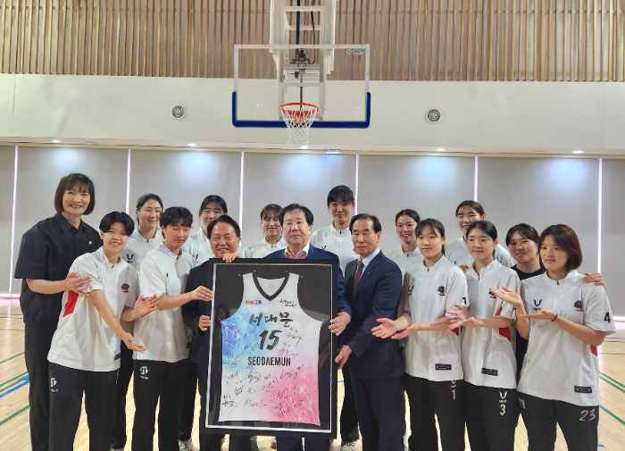 SM그룹, 박찬숙 감독 이끄는 서대문구청 女 농구단 후원