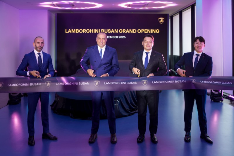 오토모빌리 람보르기니, 부산 전시장 그랜드 오픈