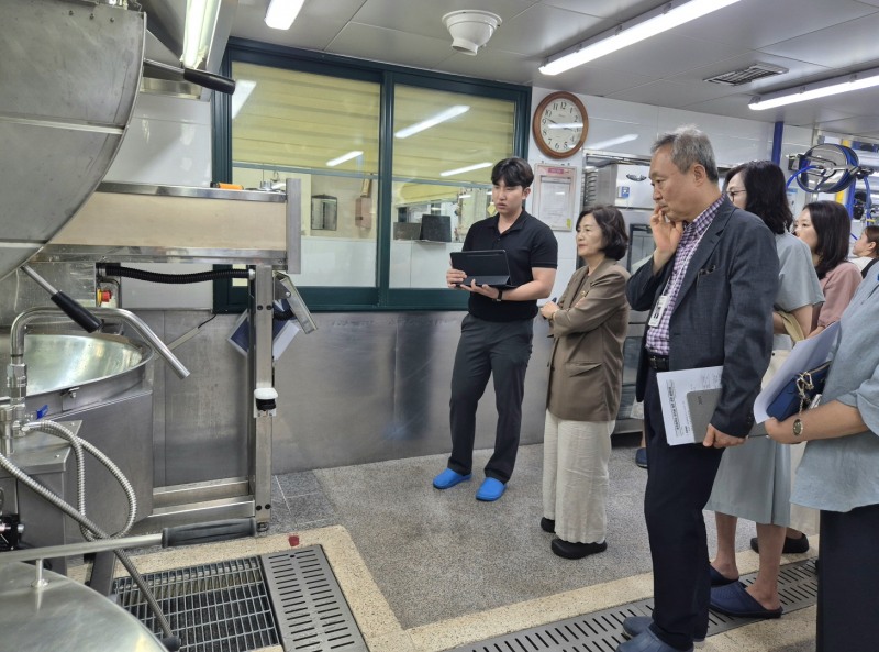 다기능 조리로봇의 운영 현황 점검