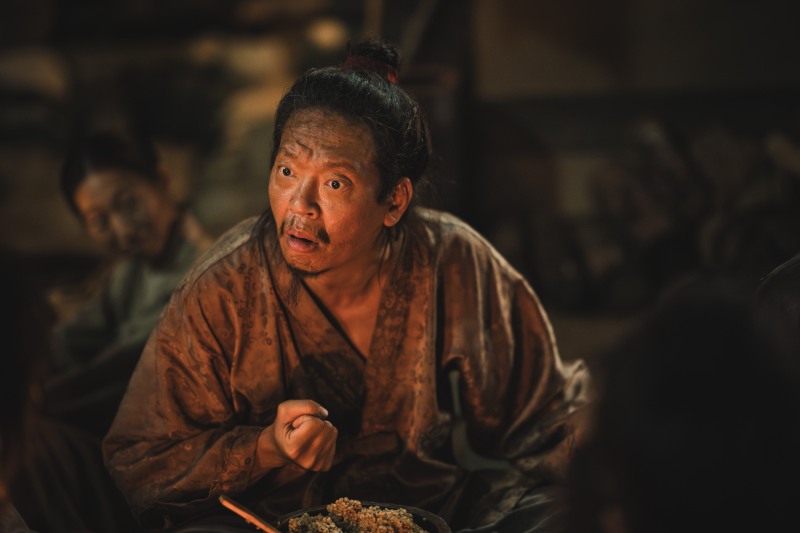 '탁류' 박지환, 또 다른 얼굴 선보인다…맵싸한 매력 가득한 왈패 무덕으로 변신