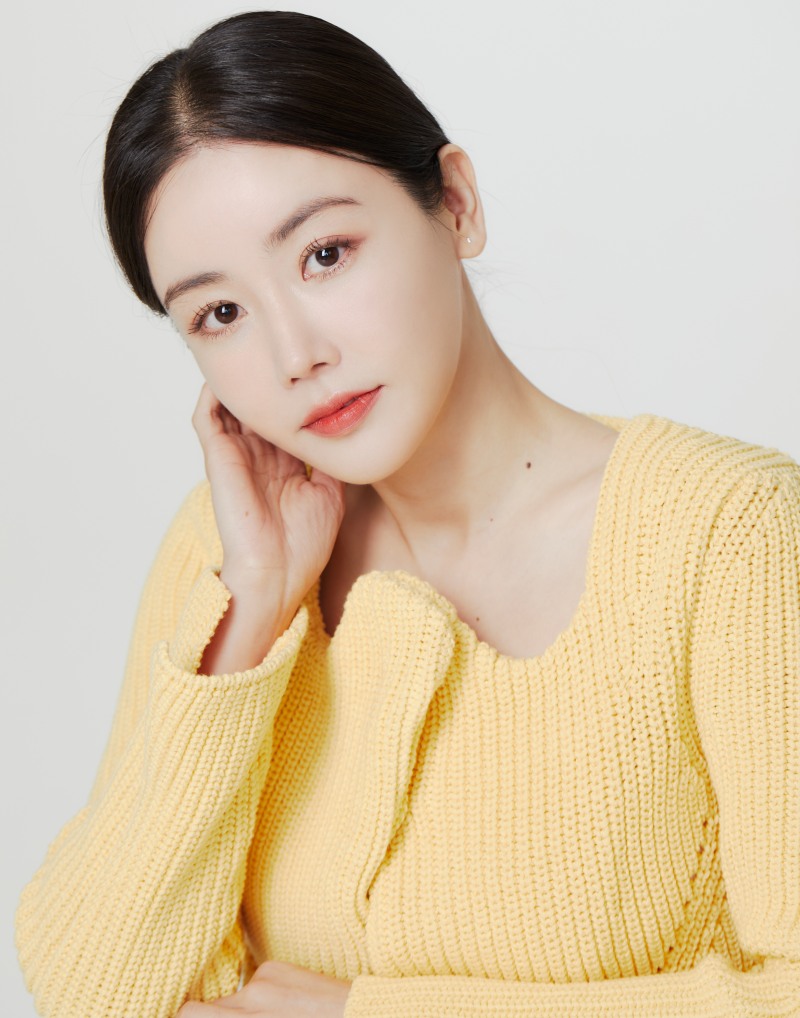 황우슬혜, 현빈 소속사 VAST엔터테인먼트와 전속계약 체결…새로운 도약 예고