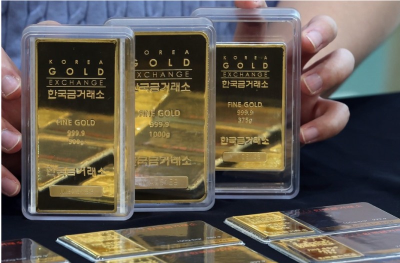 금 선물 및 현물가격이 다음 주 美연준의 기준금리 인하 가능성이 높아지자 온스당 사상 최초로 3700달러에 근접하고 있다. 사진=연합뉴스