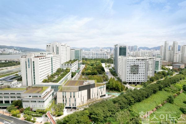 Exterior view of Asan Medical Center (Photo provided by Asan Medical Center)