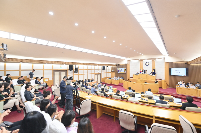 제258회 임시회를 폐회