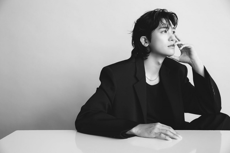 박형식, 새 프로필 공개…훈훈함 한도 초과