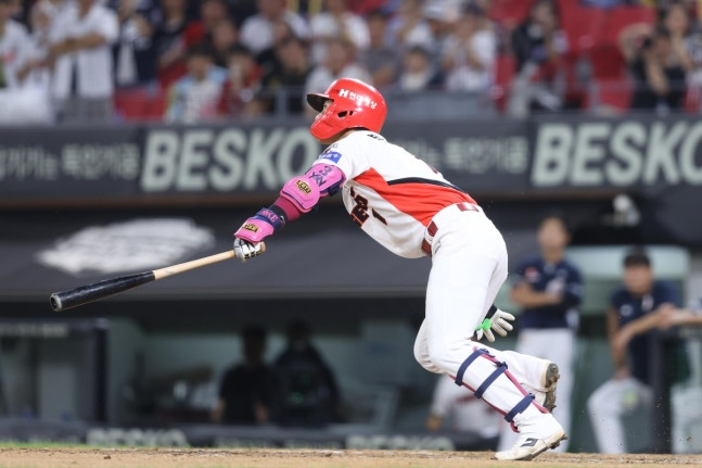 9회말 끝내기 안타 터뜨리는 KIA의 김선빈 / KIA 타이거즈 제공.