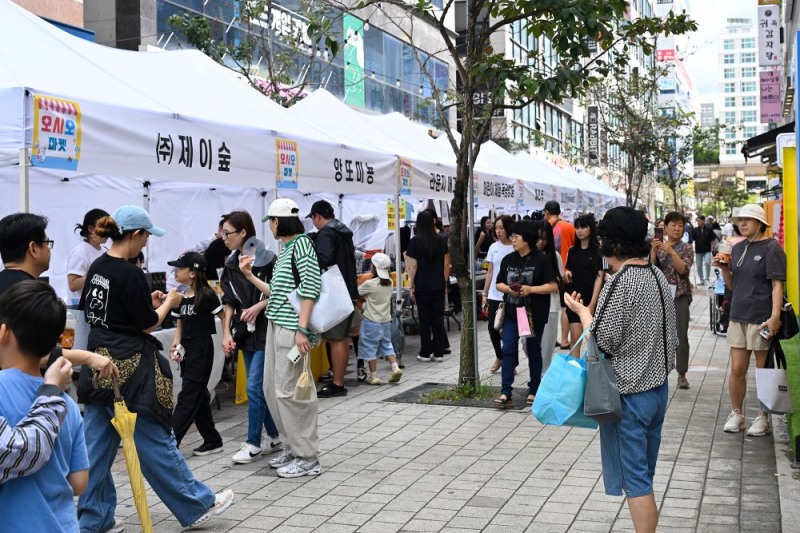 의정부시 민락2지구, 주말 도심이 축제로…'우수기업 박람회·플리마켓' 북적