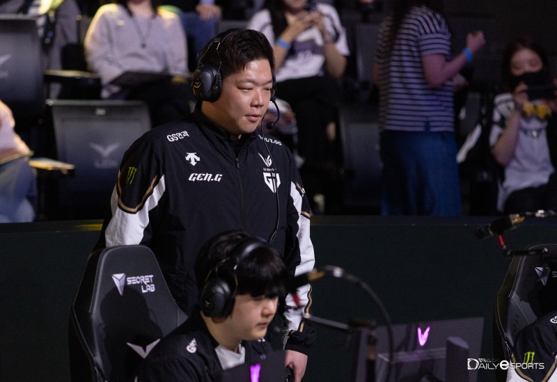 젠지e스포츠 김정수 감독