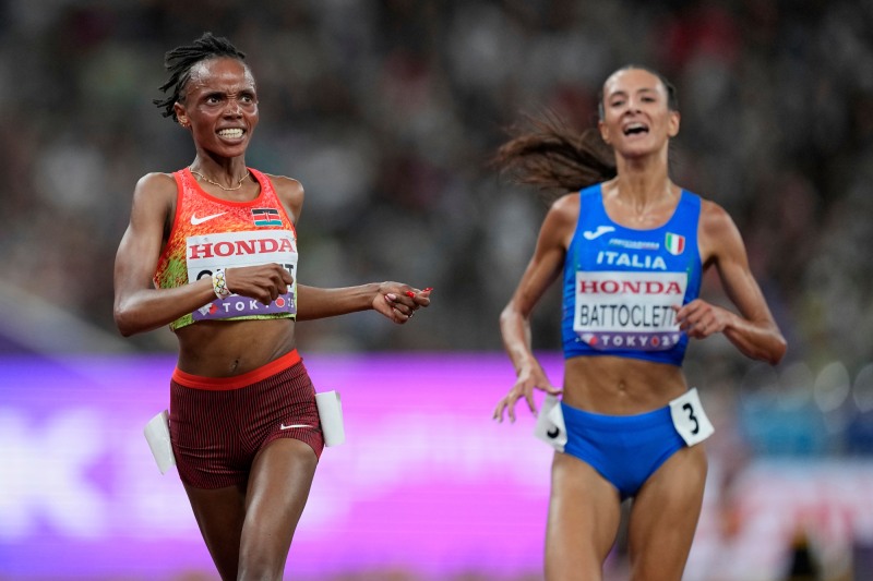 체벳, 도쿄 세계선수권 여자 10,000m 우승. 사진(도쿄 AP=연합뉴스