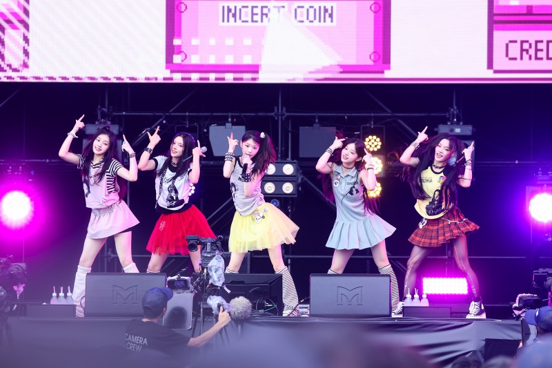 아일릿, ‘록 인 재팬 페스티벌’ 메인 무대 장식…日 데뷔 후 맹활약