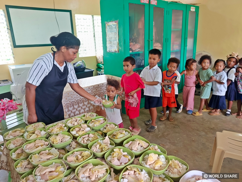 월드쉐어, 필리핀 잠발레스 공립학교 전교생에 무료급식 지원