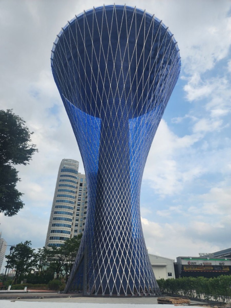 서울시농수산식품공사, 폐 정수탑 세계적 설치미술로 재탄생...국토교통부 장관상 수상