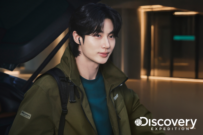 디스커버리 익스페디션 변우석 ‘25FW Tech for Lifestyle’ 아우터 화보 (사진제공=디스커버리)
