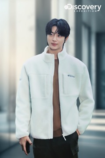 디스커버리 익스페디션 변우석 ‘25FW Tech for Lifestyle’ 아우터 화보 (사진제공=디스커버리)
