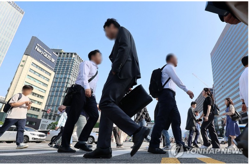 중소 중견기업들은 임금부담을 가격에 전가하기 어렵고 연구개발 투자여력도 부족해 근로시간 단축이 경영위로 이어질 수 있다는 분석이 제기됐다. 사진=연합뉴스