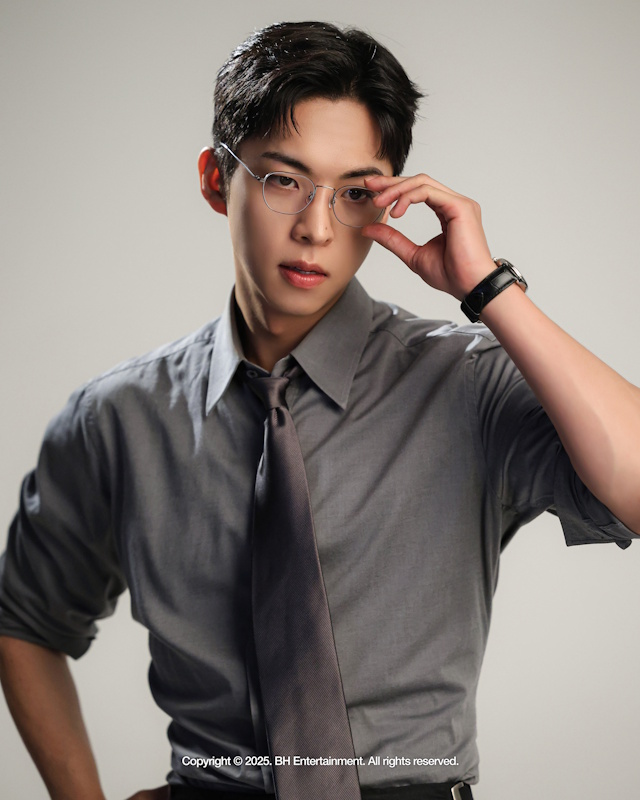 ‘북극성’ 주종혁, 냉철한 경호실장의 카리스마…포스터 비하인드 컷 공개