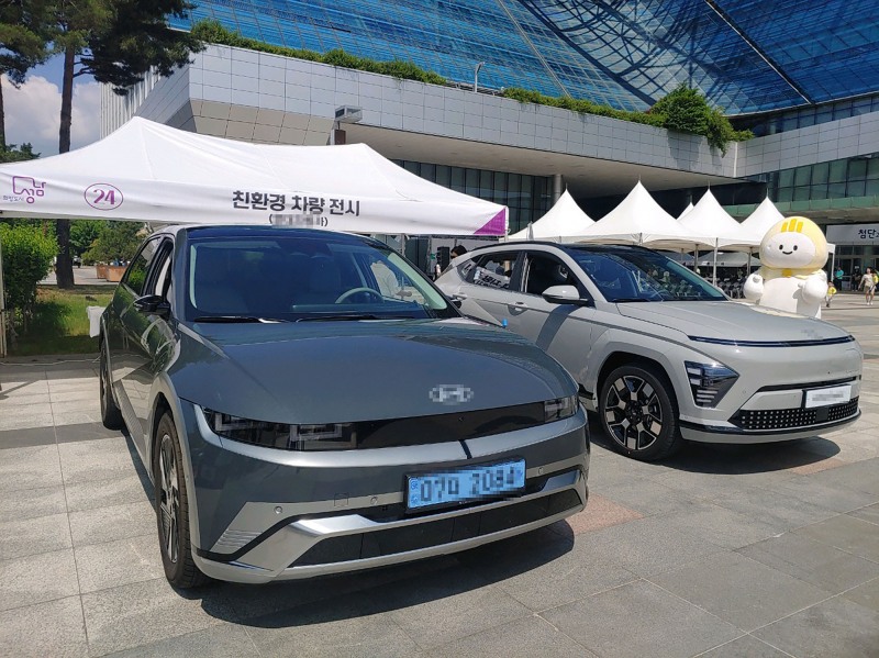 지난해 시청 광장서 진행한 친환경 차량 전시 행사