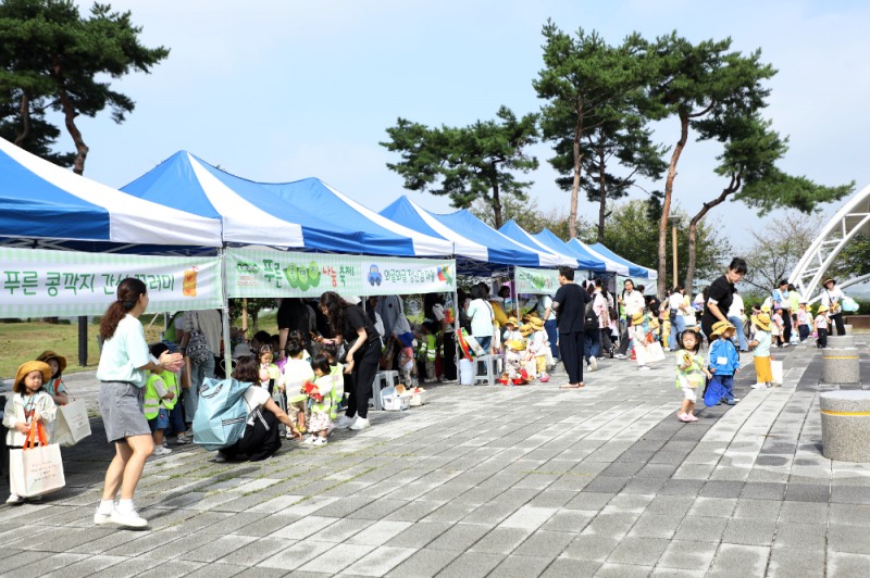 세종시의회 임채성 의장, ‘푸른콩깍지 나눔축제’서 어린이들과 나눔·환경 가치 공유