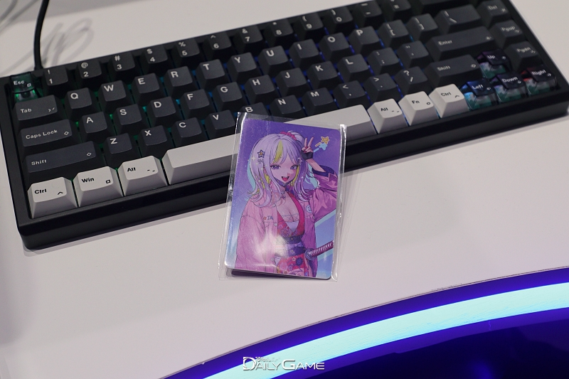 스마일게이트 부스에서 받은 '미래시' 포토카드.