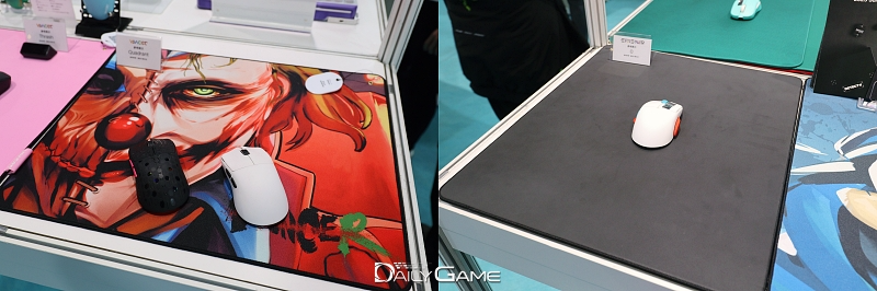 부스에 전시된 마우스 패드 대부분이 1대1 비율이다.