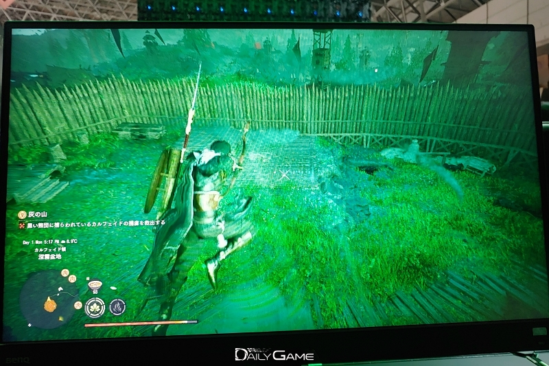 R3 버튼을 타겟팅이 아닌 장풍 형태의 마법 버튼으로 배정했다. 점프한 뒤 R3를 연타하면 높은 곳까지 날아올라 공중 사격을 할 수 있다.