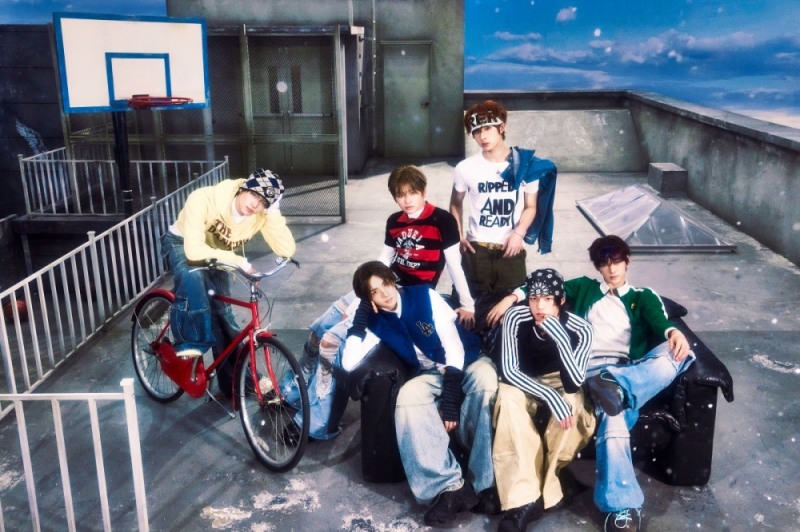 TWS, 개성 강한 ‘만찢’ 비주얼로 시선 집중…미니 4집 첫 오피셜 포토 공개