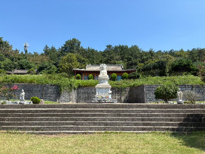 여수 지장대사 ‘윤회당’, 자연과 전통이 어우러진 현대식 봉안당 정식 개관