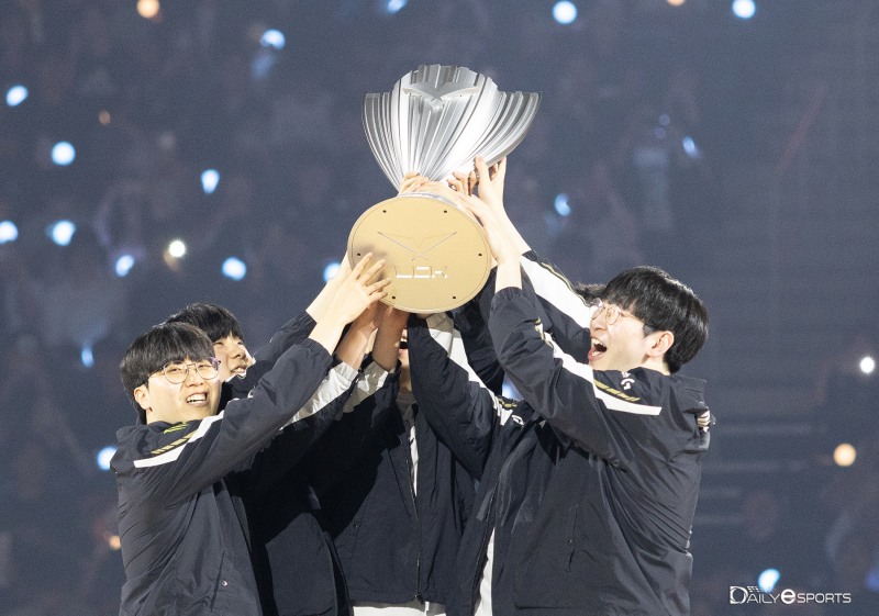 LCK서 우승 차지한 젠지e스포츠