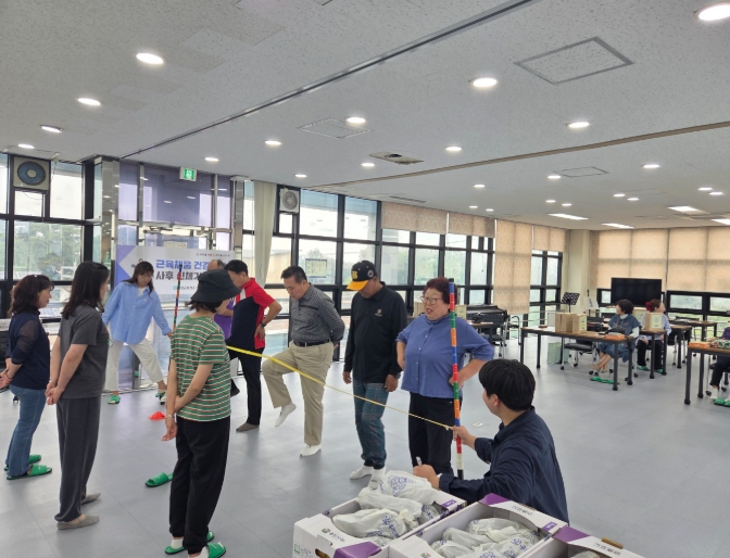 '근육채움 건강관리 프로그램' 2기 수료식 (옹진군 제공)