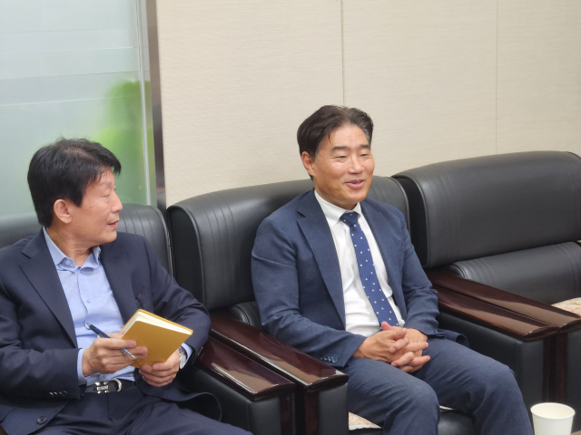김운남 고양시의회의장, 고양 상공회의소 관계자와 간담회