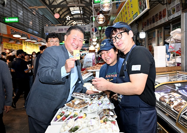 김경일 파주시장,명절 앞두고 금촌전통시장과 문산자유시장 방문