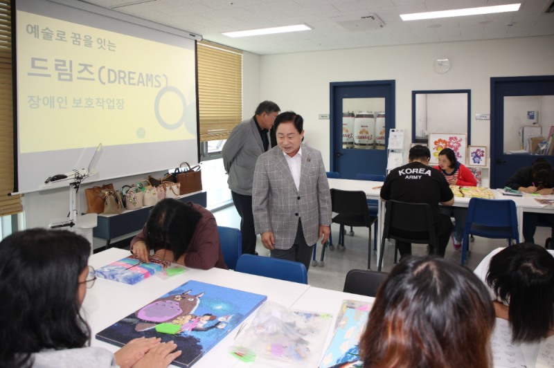 남양주 주광덕 시장, 추석 명절 맞아 따뜻한 발걸음..복지시설 찾아