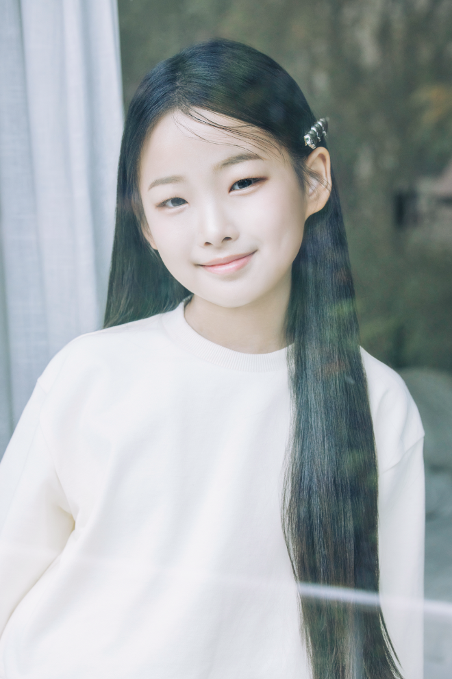 가수 이수연이 10월 6일 오후 6시, 신곡 ‘천둥’을 발매했다. 사진출처=토탈셋