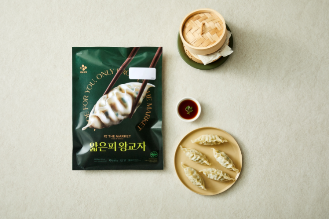 비비고 얇은피 왕교자 연출컷 이미지 ⓒ CJ제일제당