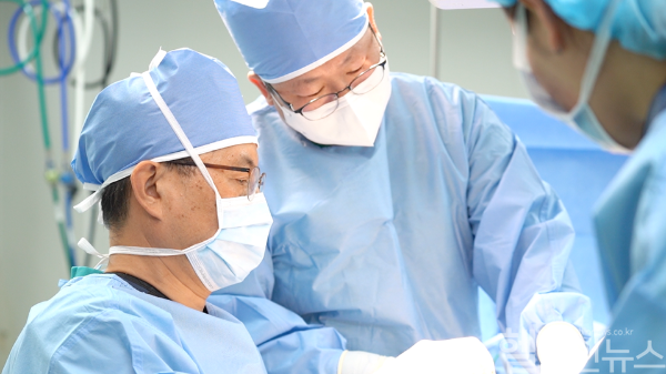 Ho-Dong Moon, MD, Vice Director of Clinical Services, Park Ae Hospital (Orthopedic Surgery Specialist)