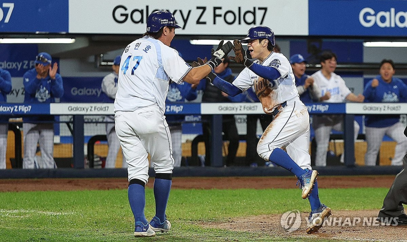 삼성, 37분 비 중단 딛고 SSG 5-3 제압...원태인 6.2이닝 1실점, 김성윤 2안타 2타점