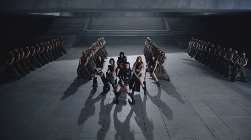 베이비몬스터, 'WE GO UP' 퍼포먼스 최초 공개…강렬 힙합 에너지 폭발