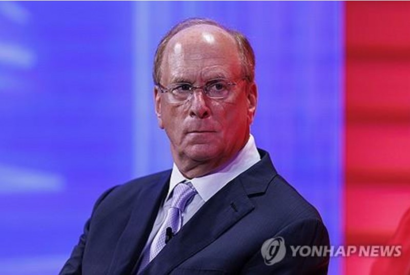 글로벌 최대 자산운용사인 블랙록의 래리 핑크 CEO. 사진=EPA, 연합뉴스