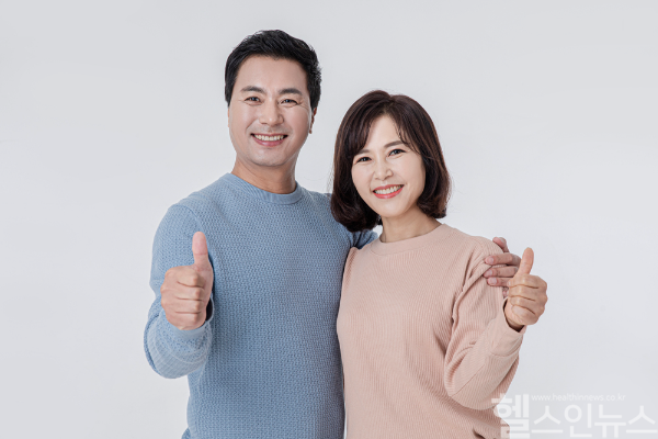 중년기 성호르몬 감소는 자연스러운 변화지만, 적극적인 관리가 건강한 노년을 만든다. (사진 제공=클립아트코리아)