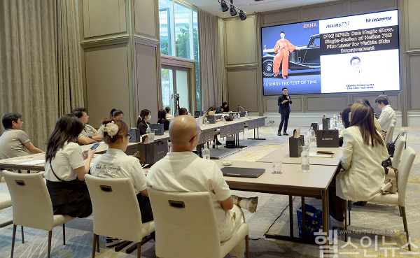 태국 방콕에서 열린 ‘HELIOS 785 PICO Insight Day’에서 참석자들이 강연을 경청하고 있다. (사진 제공=레이저옵텍)