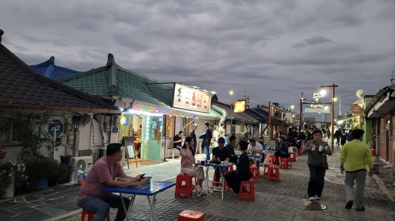 6070 추억의 거리 골목식탁