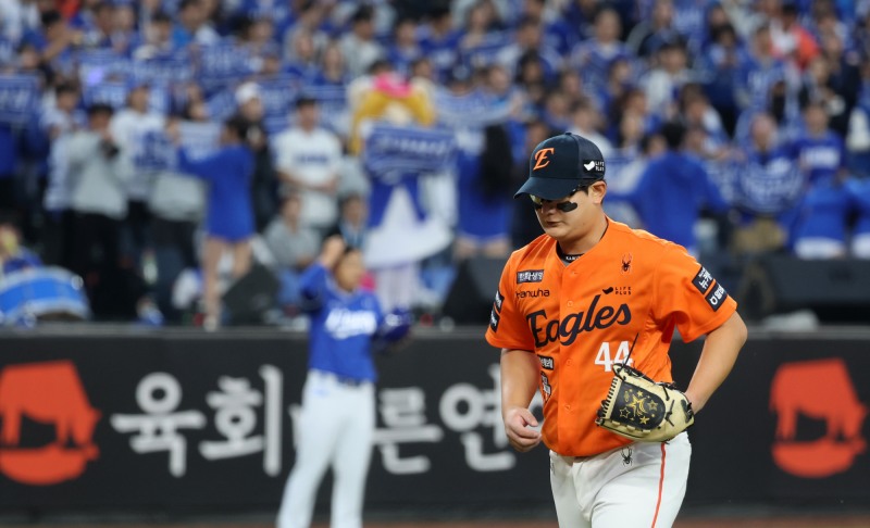 마운드 내려오는 김서현. 사진=연합뉴스