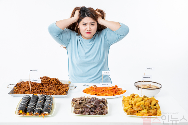 음식 중독은 단순한 식탐이 아니라, 뇌의 보상 시스템 이상으로 생기는 치료가 필요한 질환이다. (사진 제공=클립아트코리아)