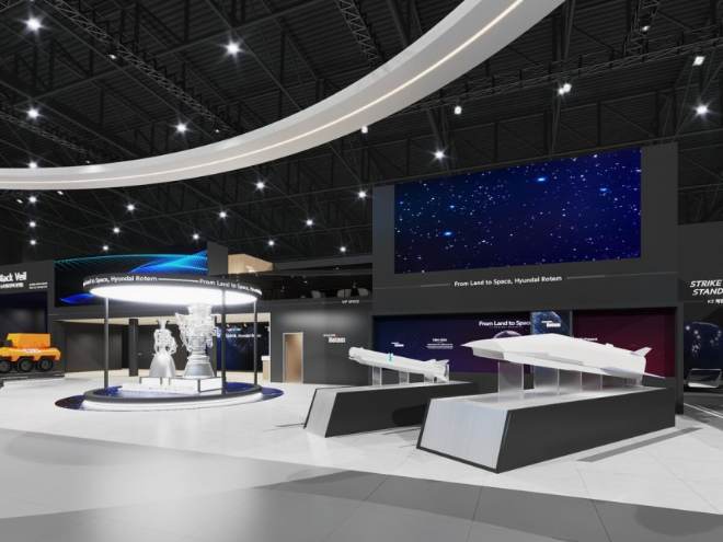항공우주 사업의 주요 제품들이 전시된 현대로템 ‘ADEX 2025’ 전시관 조감도 (이미지 제공=현대로템)